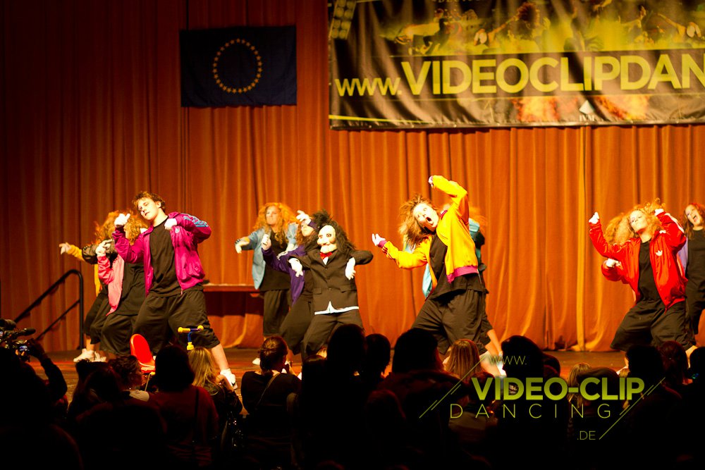 2010-11-05 Game Over auf der Bühne DM2010 Hip-Hop-Formation aus Mildstedt